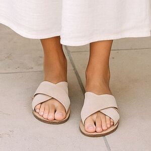 Ancient Greek Sandals Tan Criss Cross Leather Strap Shoes  Women's Size 39